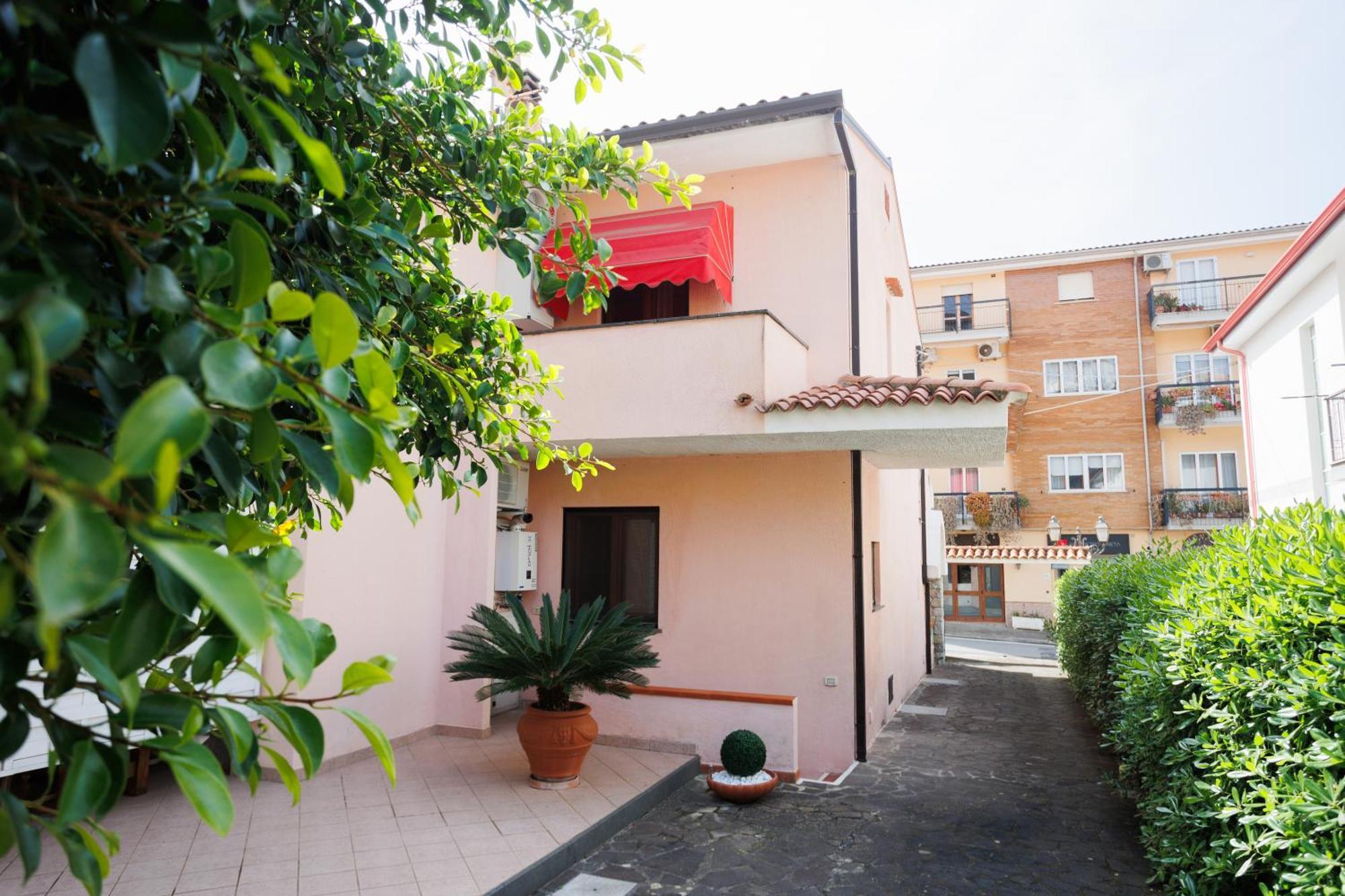 Appartement The Lemon Tree House à Scalea Extérieur photo